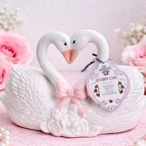 NEW Shabby Chic Valentine's Day Ceramic White Swan Heart with Coquette Pink Bow